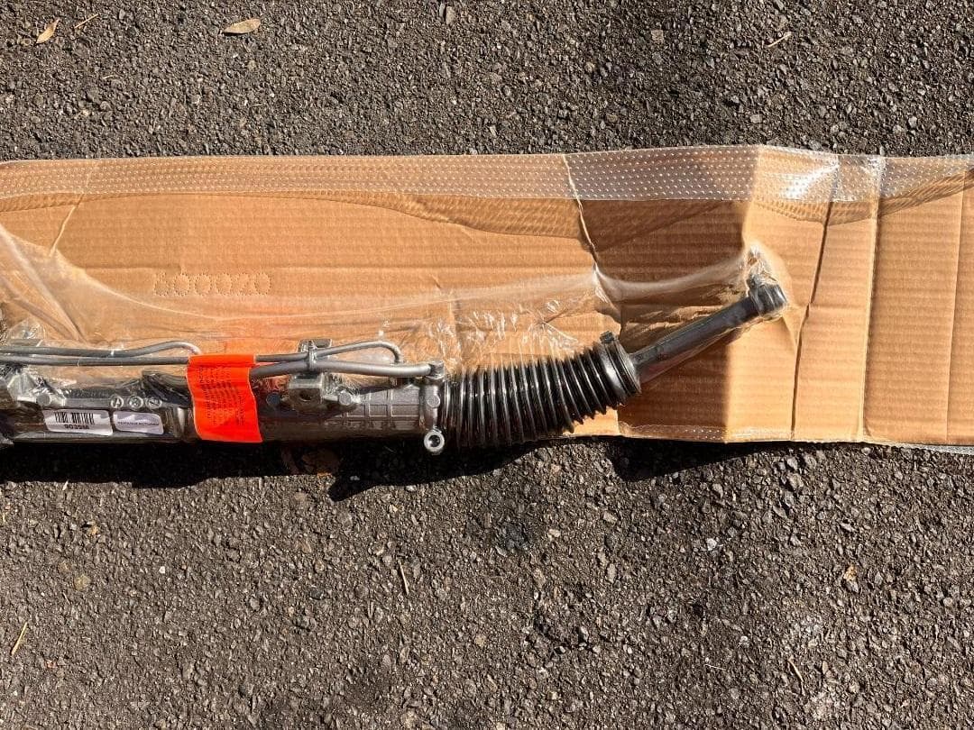 ＢＭＷ　Ｅ３０型　３シリーズ　左ハンドル用ラックアンドピニオン