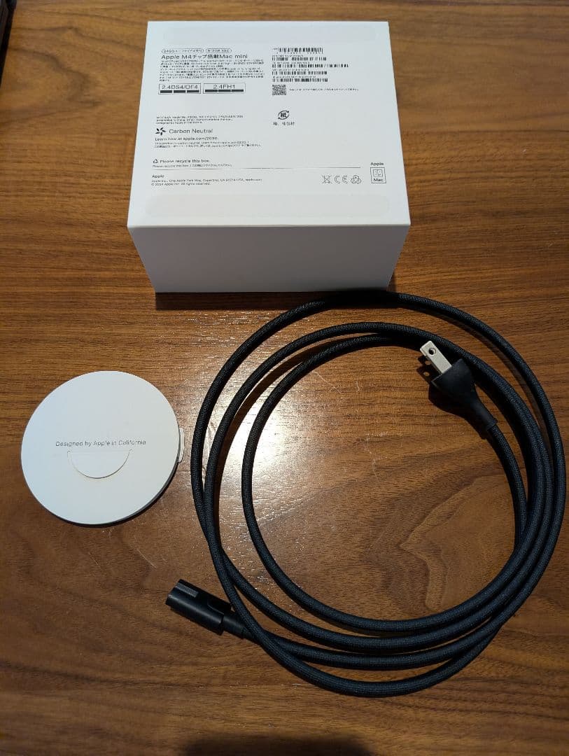 Mac mini Apple M4チップ 24GBメモリ 512GB