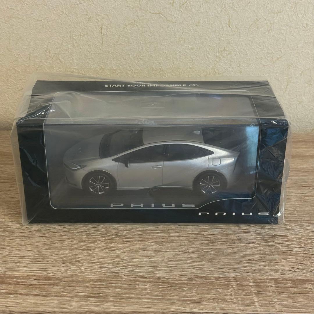 【非売品】トヨタ プリウス シルバーメタリック 1/30ミニカー
