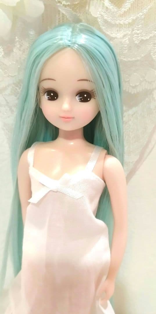 リカちゃんキャッスル お人形教室 真ん中分けスーパーロングストレート ② 新品