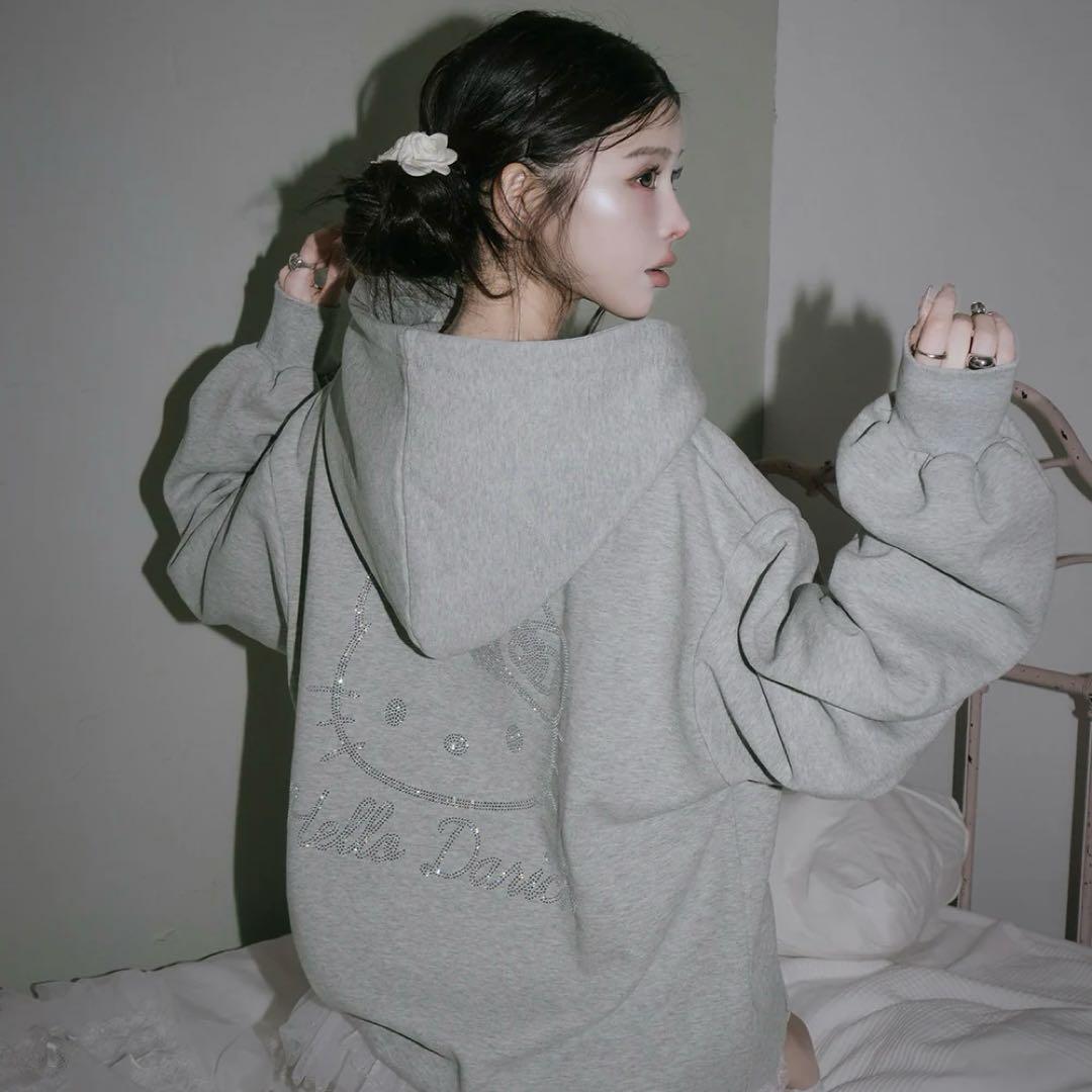 Hello Darich ジップアップフーディ