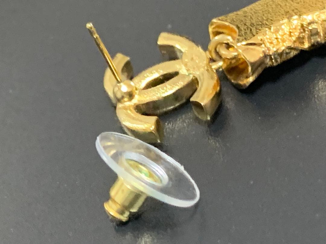 CHANEL ローラースケートピアス 片耳