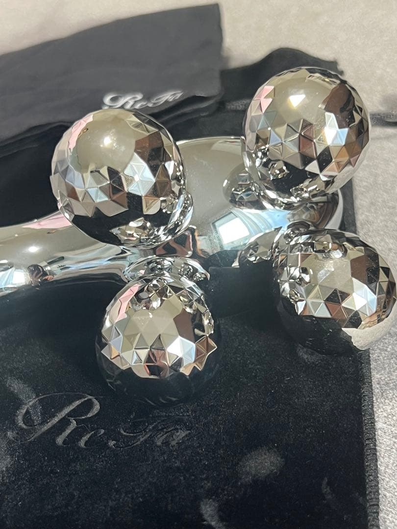 【値下げしました！】ReFa 美顔ローラー 4カラット