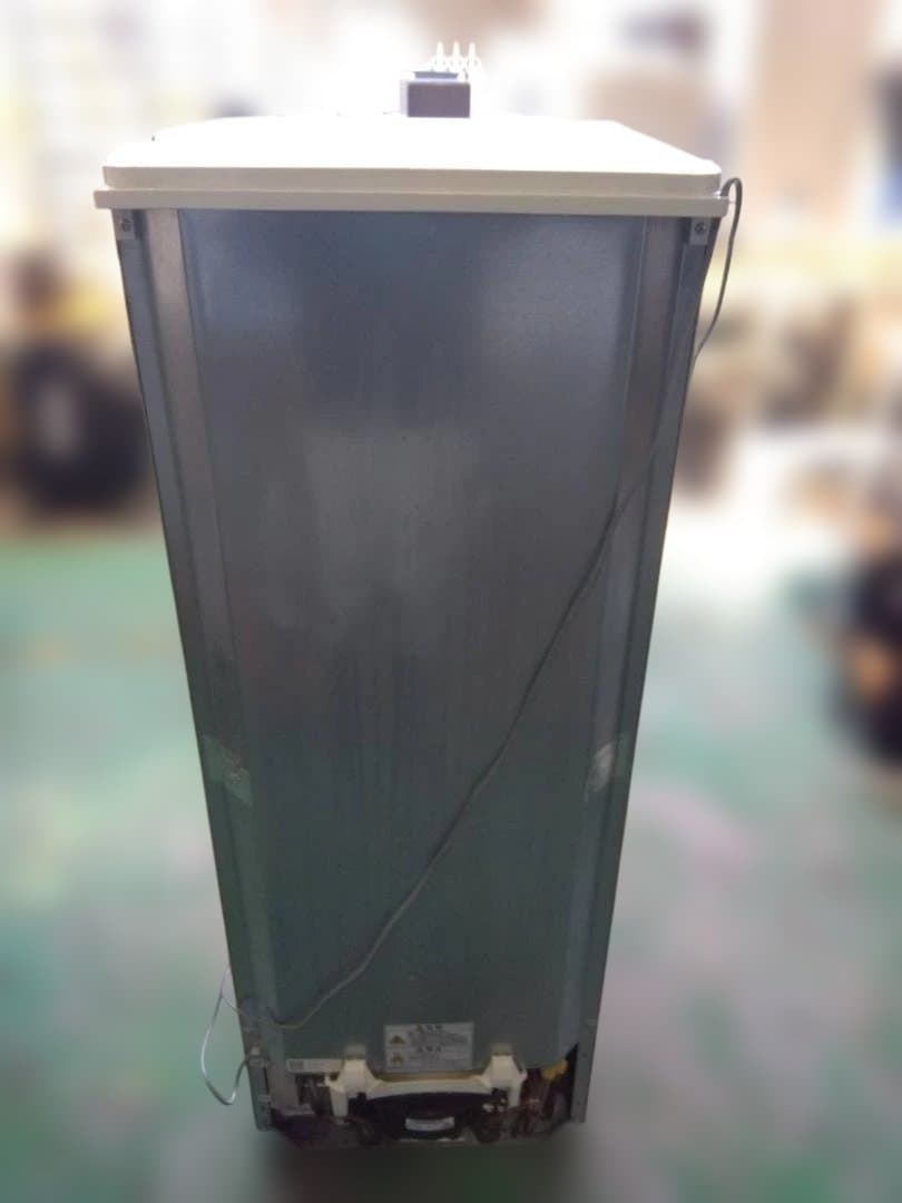 Panasonic ホワイト2ドア冷蔵庫 スリムデザイン　2021年製　S6