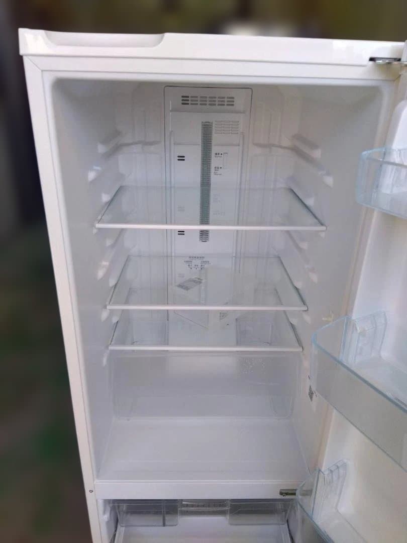 Panasonic ホワイト2ドア冷蔵庫 スリムデザイン　2021年製　S6