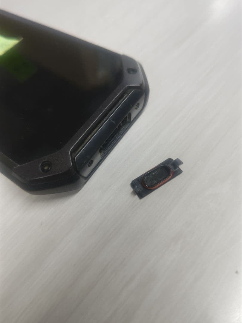 ②TORQUE 5G KYG01 au