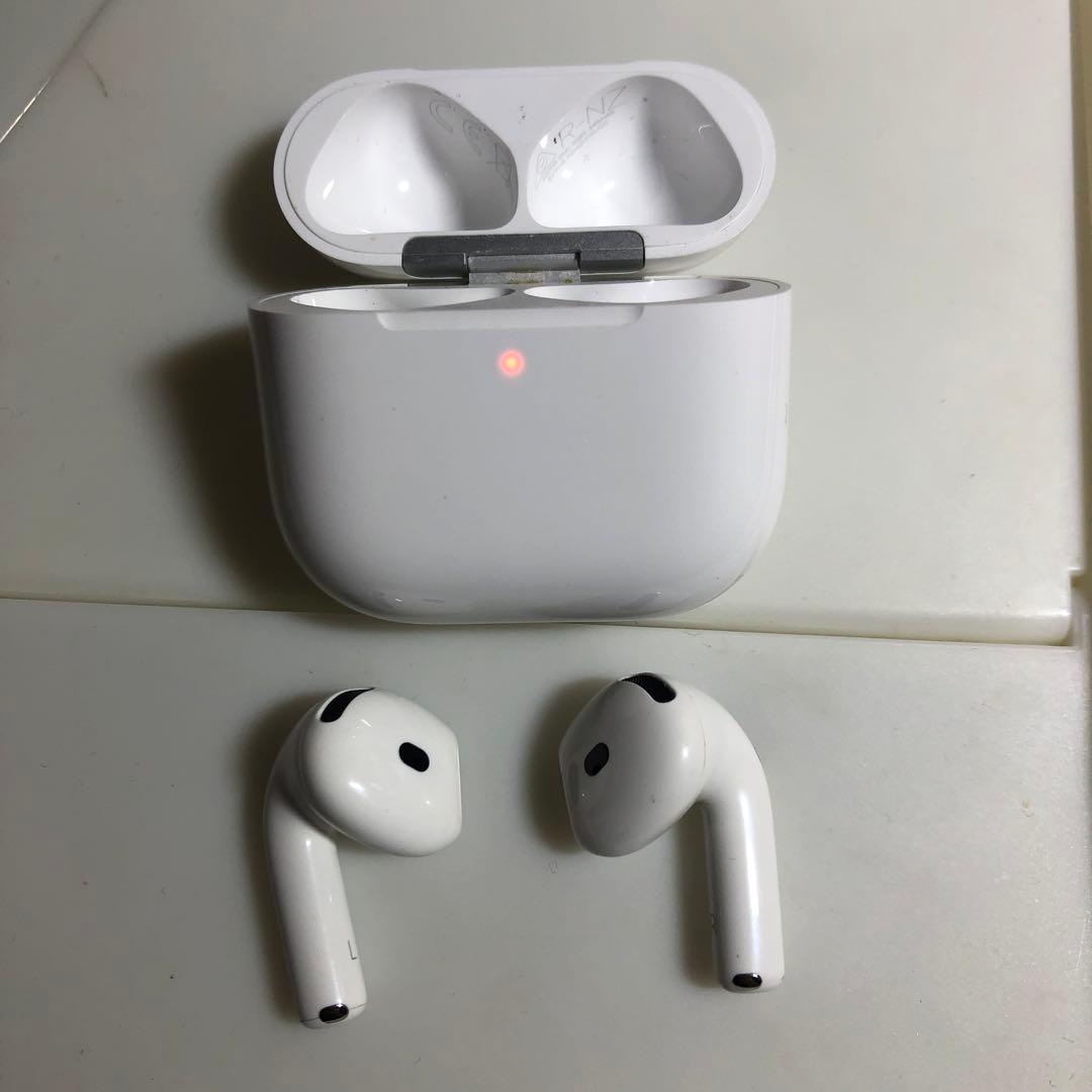 Apple AirPods 第4世代　A3050 3053 3058
