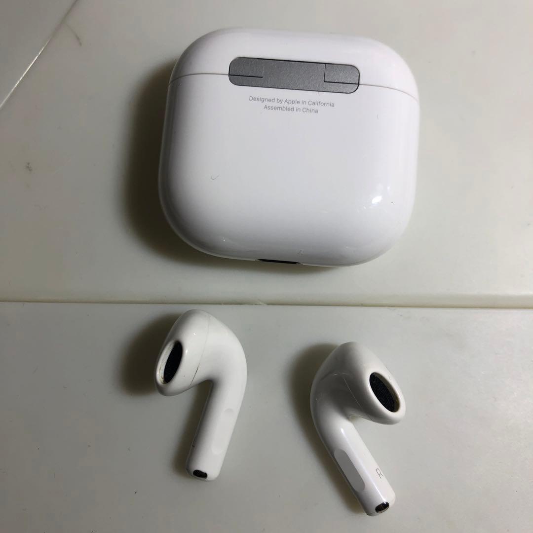 Apple AirPods 第4世代　A3050 3053 3058