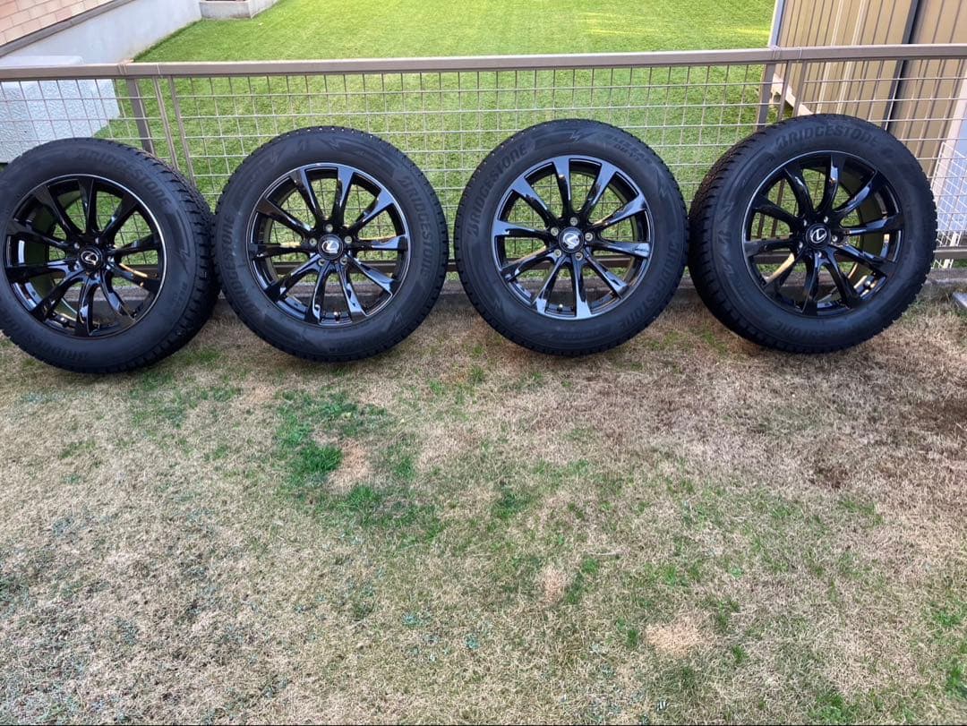 レクサスNX RXスタッドレスタイヤホイール 235/60/18ブリヂストン