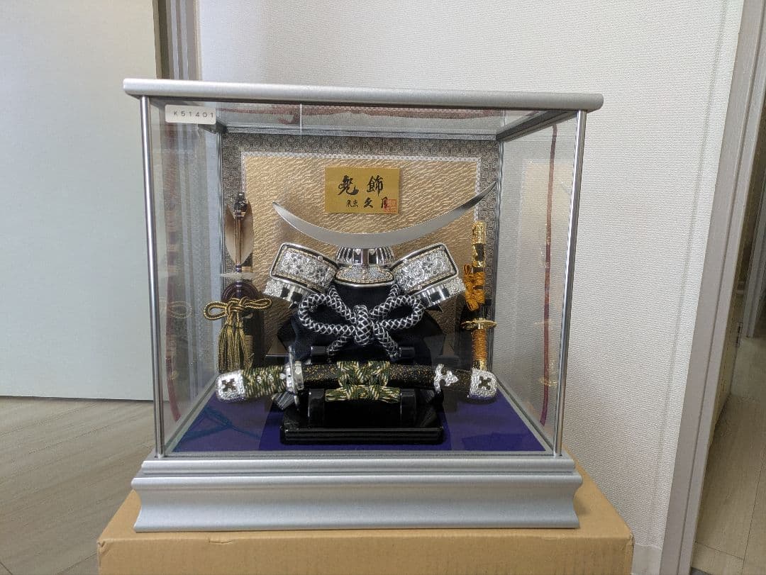 五月人形　ケース入り