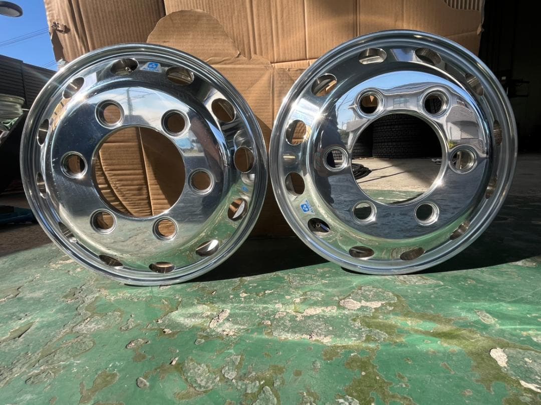 【ダイタケ】アルコア　ホイール　　17.5×6.00　　オフセット135