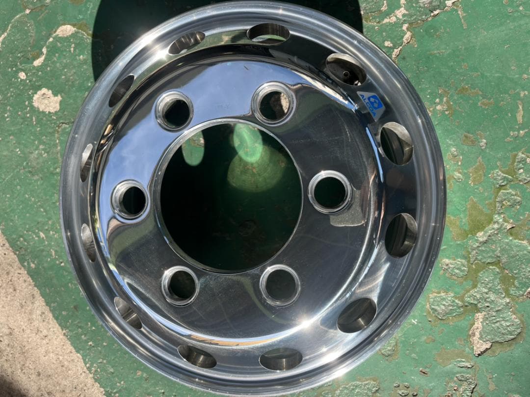 【ダイタケ】アルコア　ホイール　　17.5×6.00　　オフセット135