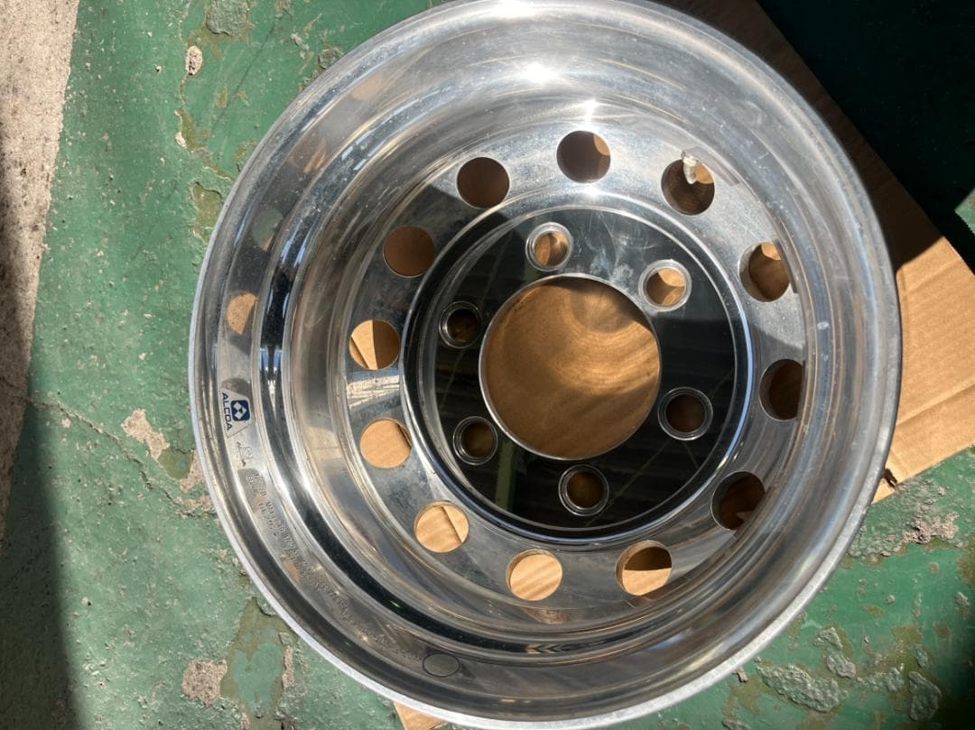 【ダイタケ】アルコア　ホイール　　17.5×6.00　　オフセット135