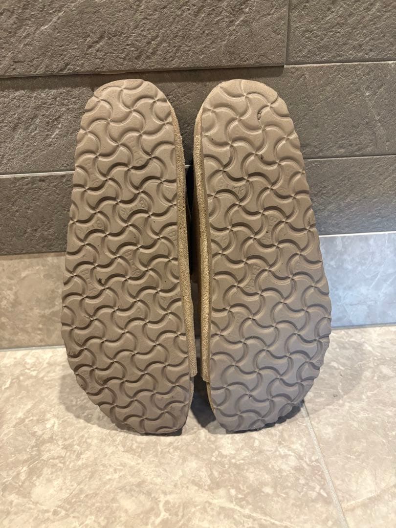 BEAMS別注 アリゾナ taupe サイズ40