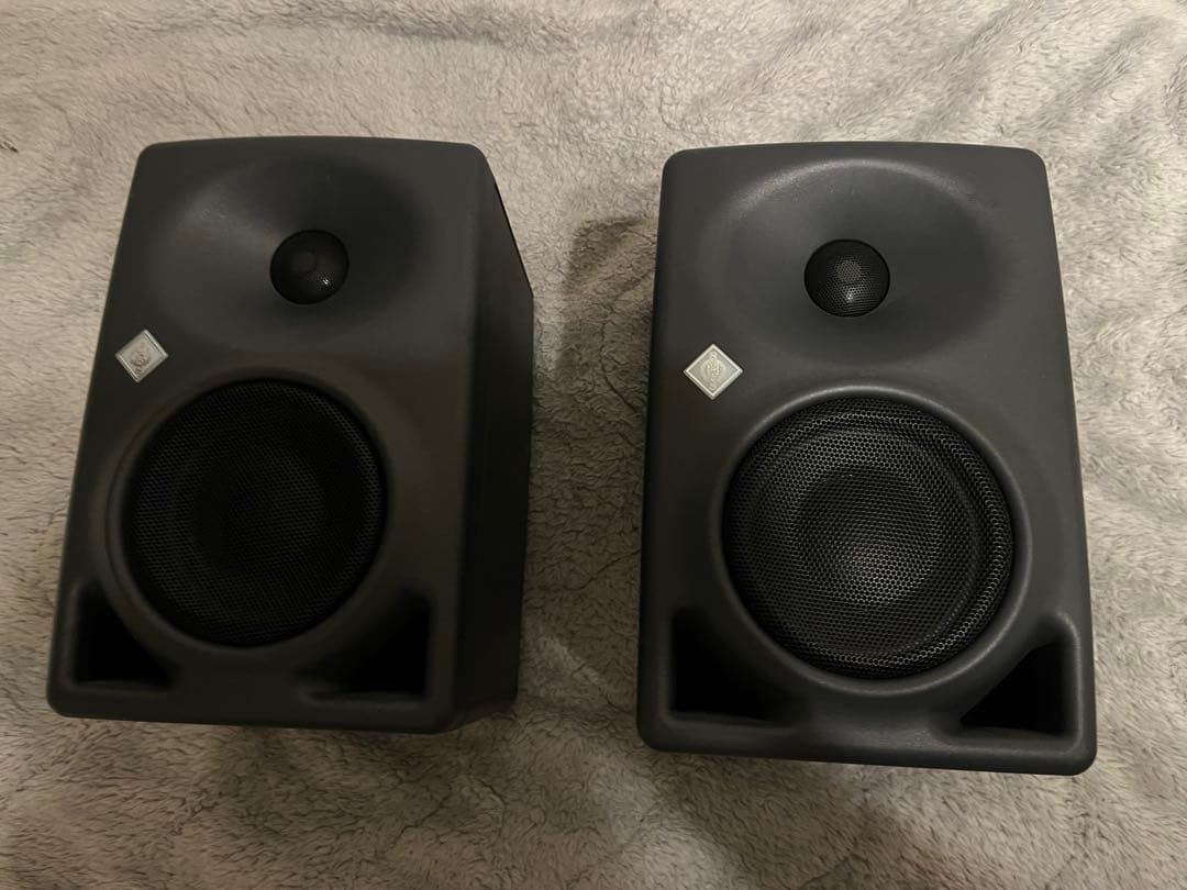 スピーカー・ウーファー Neumann KH80 dsp pair