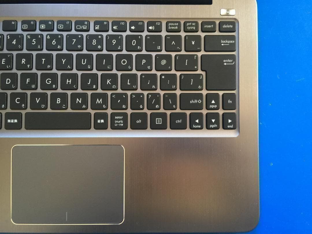 ASUS E403SA 14型TFT液晶 SSD 軽量コンパクトノートパソコン