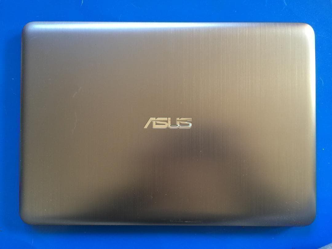 ASUS E403SA 14型TFT液晶 SSD 軽量コンパクトノートパソコン