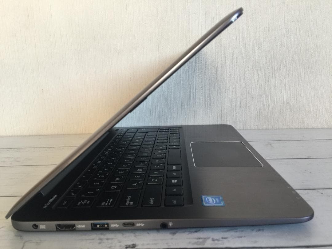 ASUS E403SA 14型TFT液晶 SSD 軽量コンパクトノートパソコン