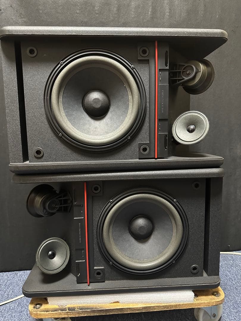 スピーカー・ウーファー Bose 301 AV