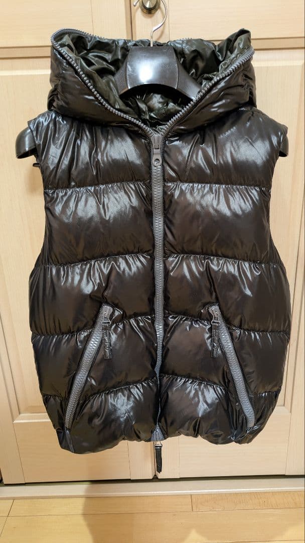 デュベチカ48 Lサイズ　ブラックダウンベスト