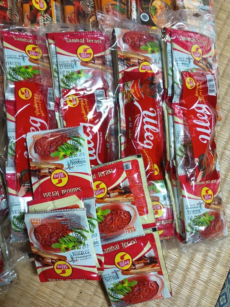 4種類のULEGサンベルRawit-Terasi-Teri-Kemiri190袋