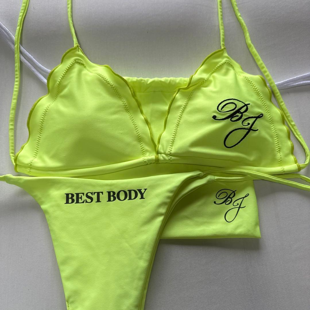 蛍光イエロー スカラップビキニ　ベストボディジャパン