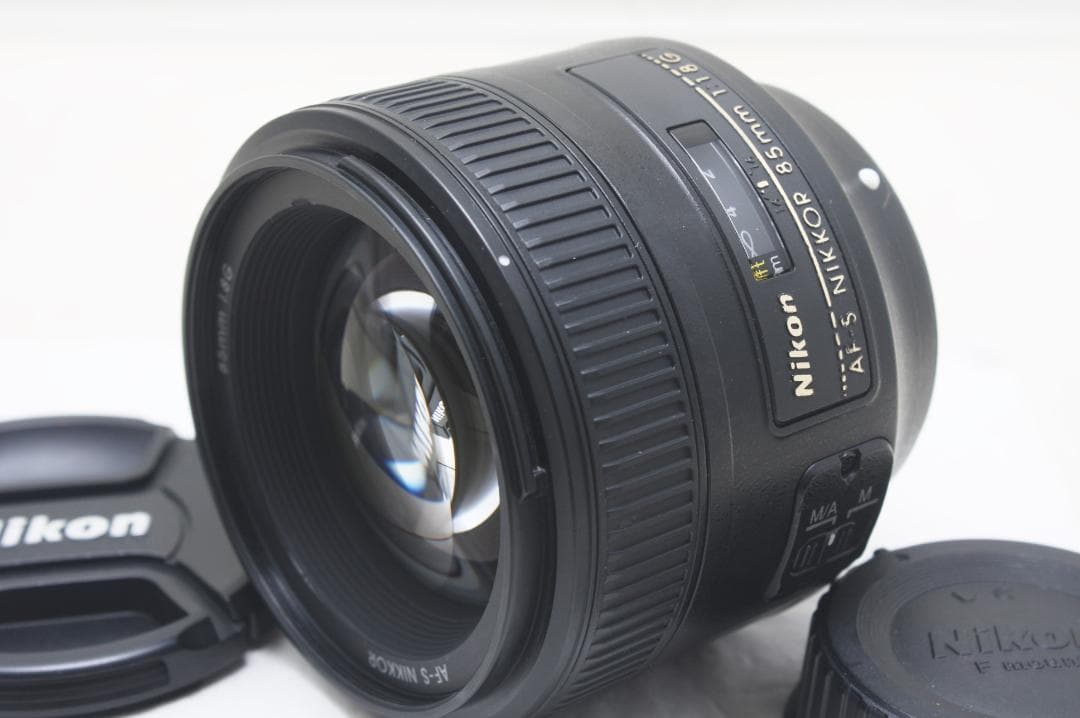 ニコン AF-S 85mm F1.8 G