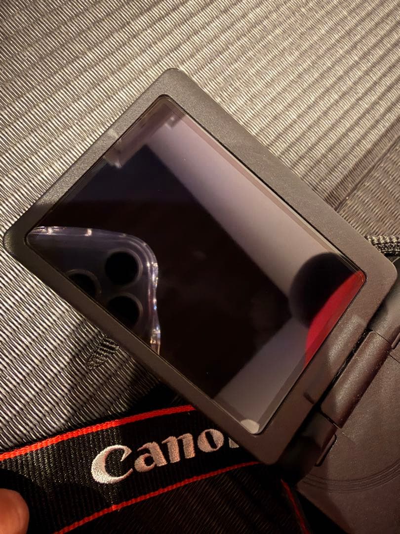 Canon EOS Kiss X9i デジタル一眼レフ　土日値下げ中