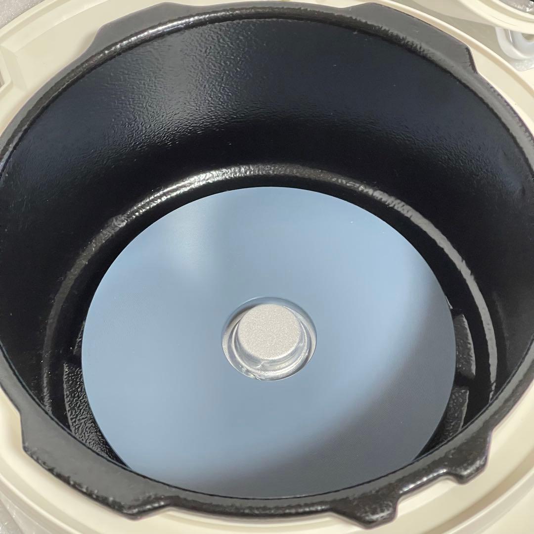 ほぼ未使用 PMPC-MB3 3.0L アイリスオーヤマ 電気圧力鍋