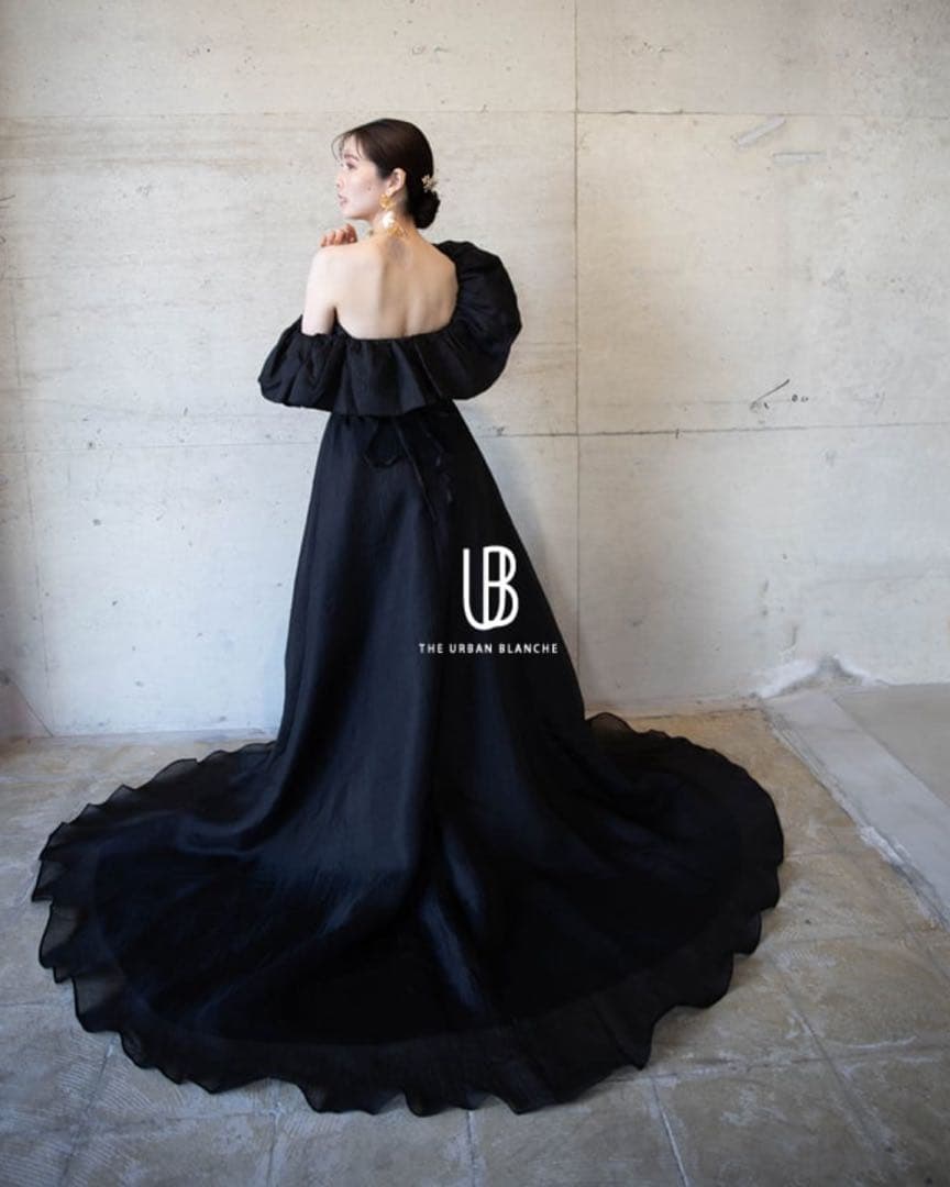 【THE URBAN BLANCHE】ブラックドレス（まとめ買い割引あり）