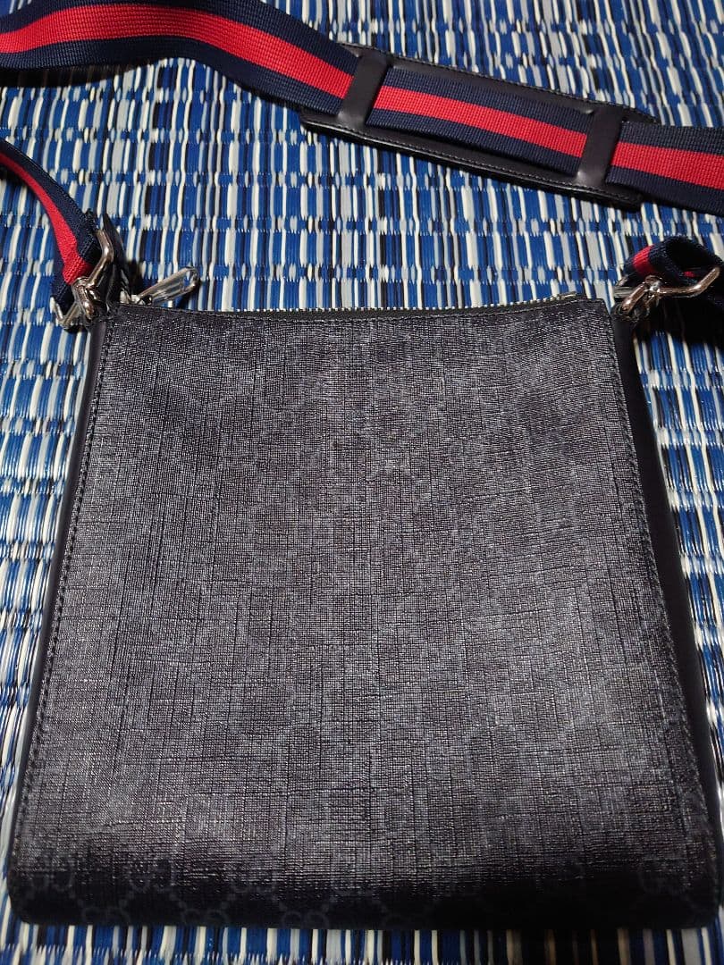 GUCCI グッチ ブラック ショルダーバッグ