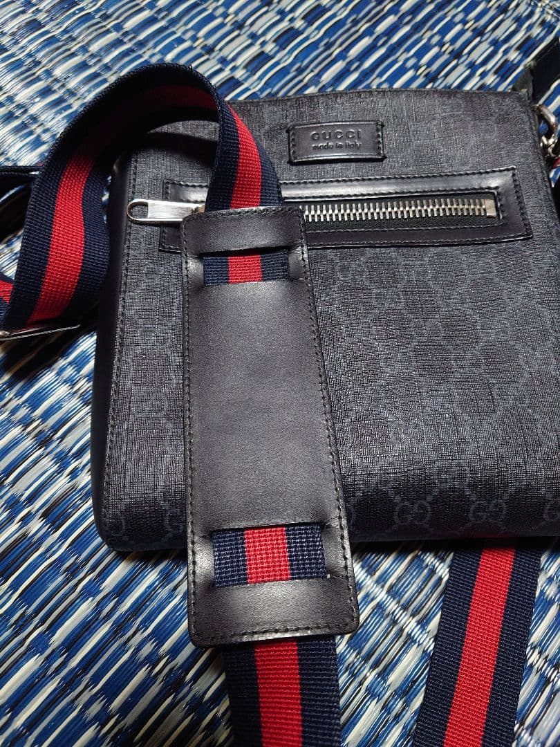 GUCCI グッチ ブラック ショルダーバッグ