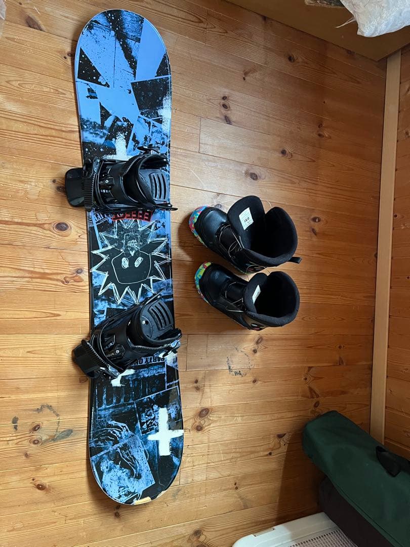 DC 子供用スノーボードウェア Mサイズ ボード、ブーツセット