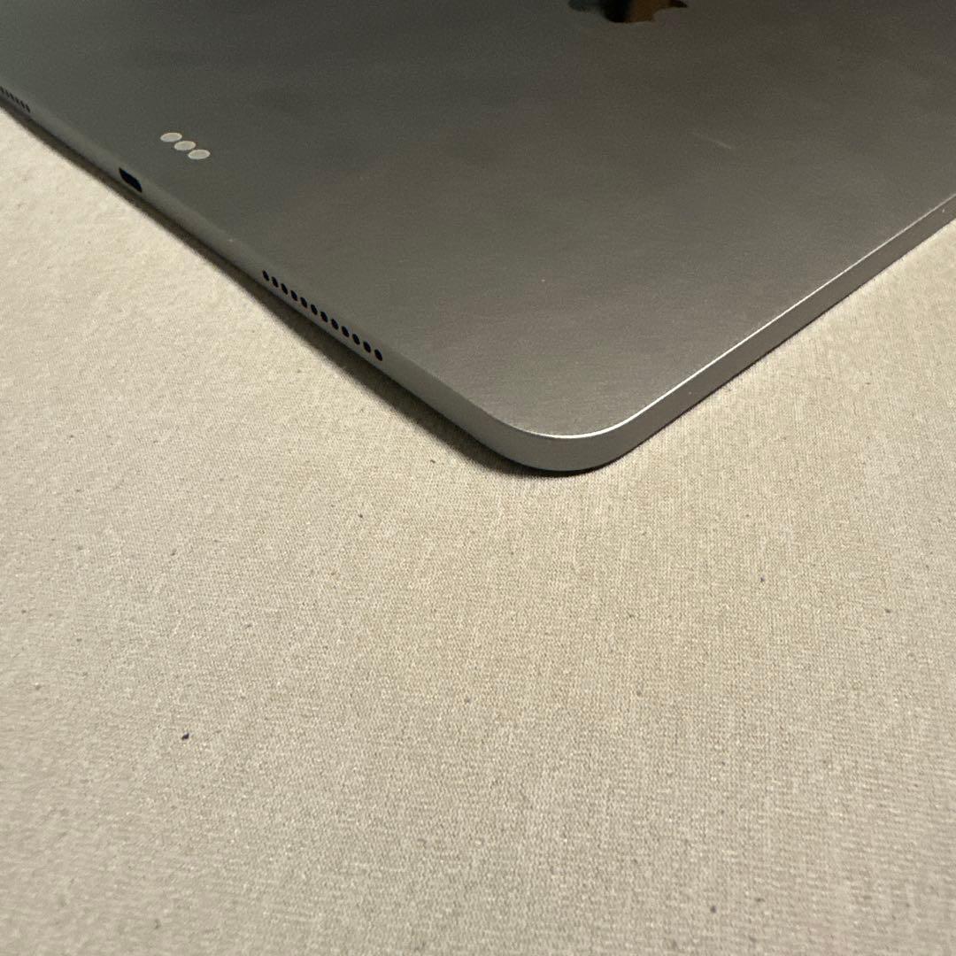 iPad Air 13インチ バッテリー98% Wi-Fi 128GB 15