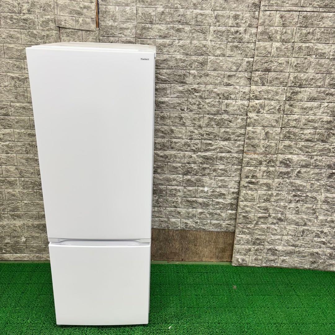 445 ヤマダ　大きめサイズ　2023年製　容量179L 小型　一人暮らし