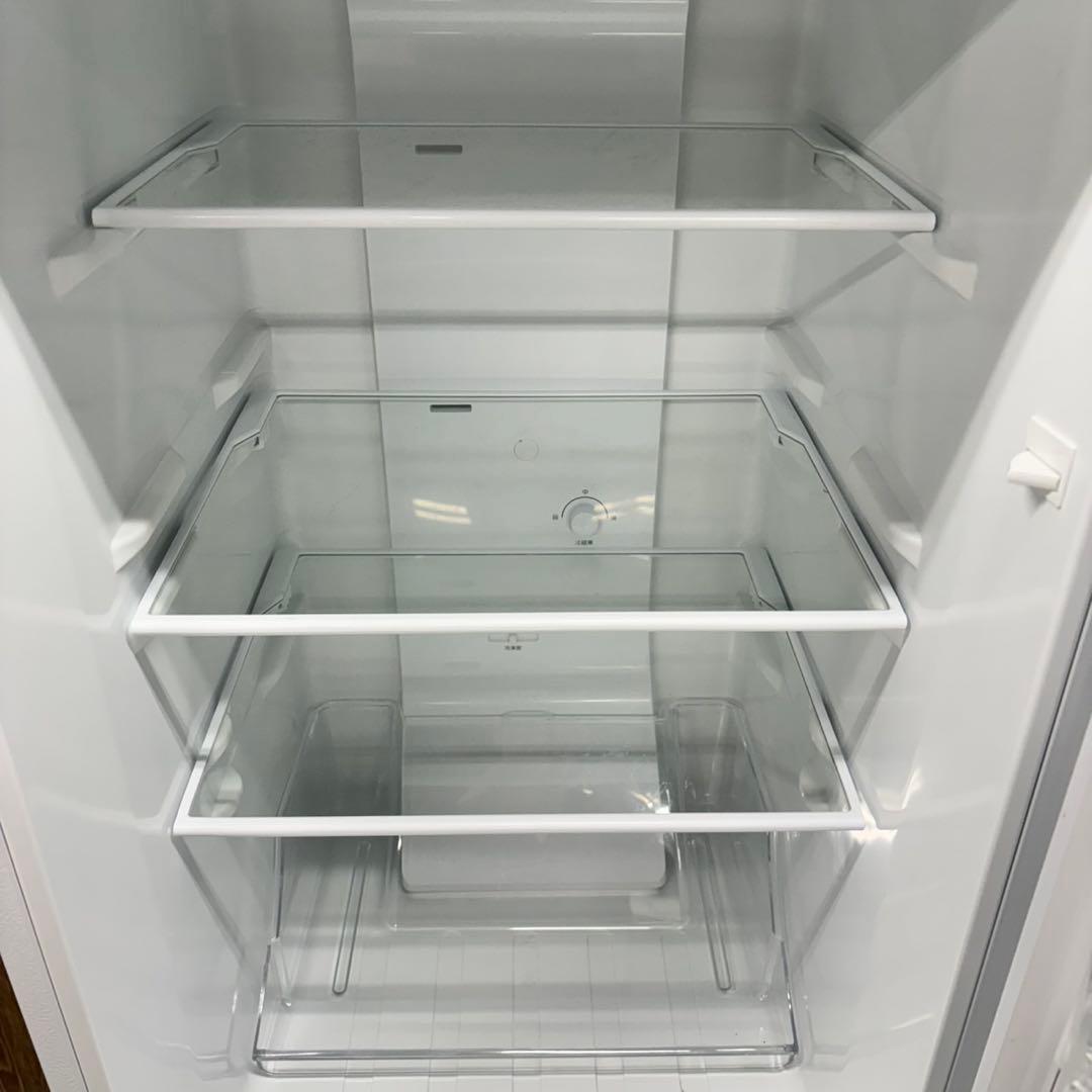 445 ヤマダ　大きめサイズ　2023年製　容量179L 小型　一人暮らし