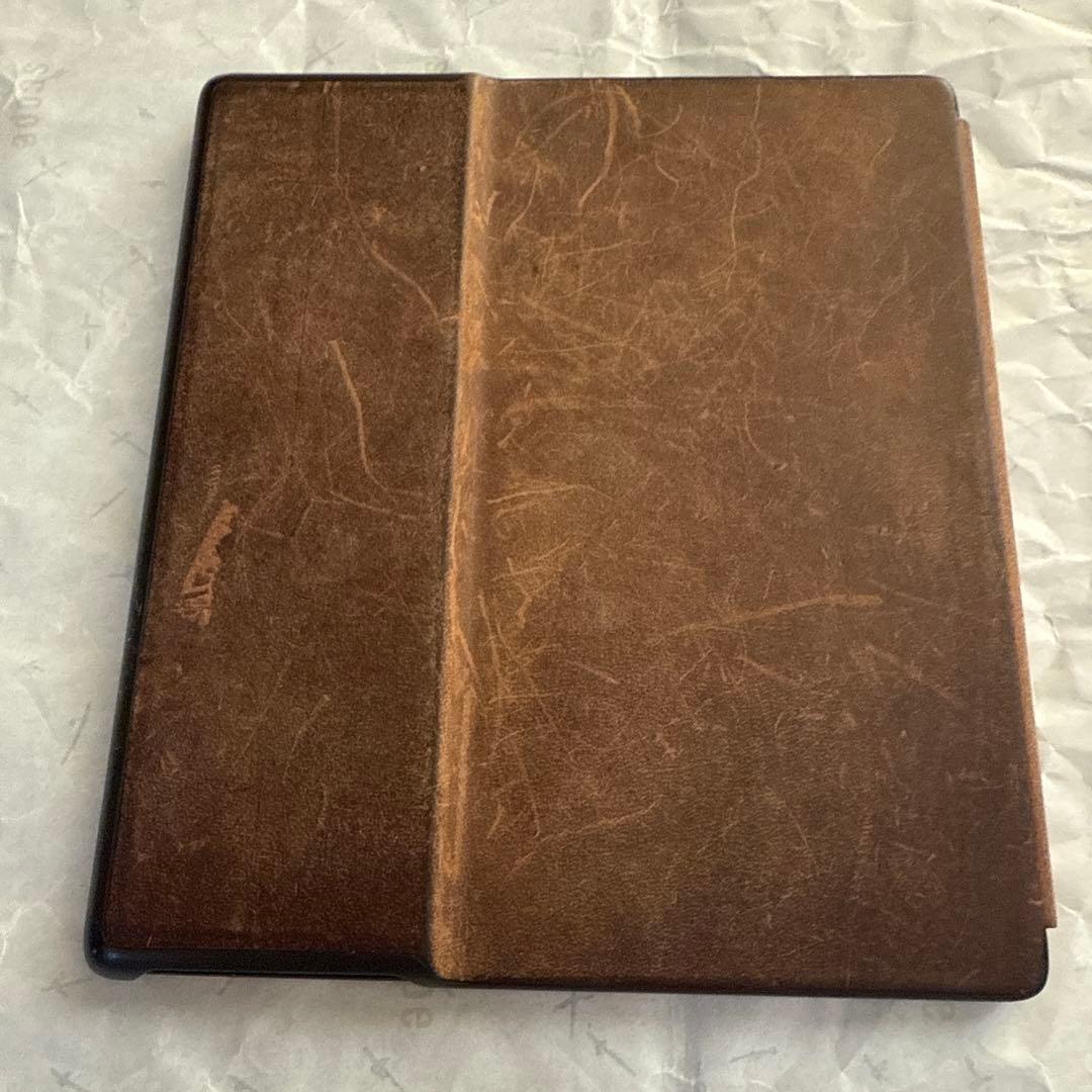 Amazon Kindle Oasis 本体 レザー製カバー付き