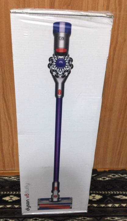 ダイソン V8 Fluffy。お値下げ不可。