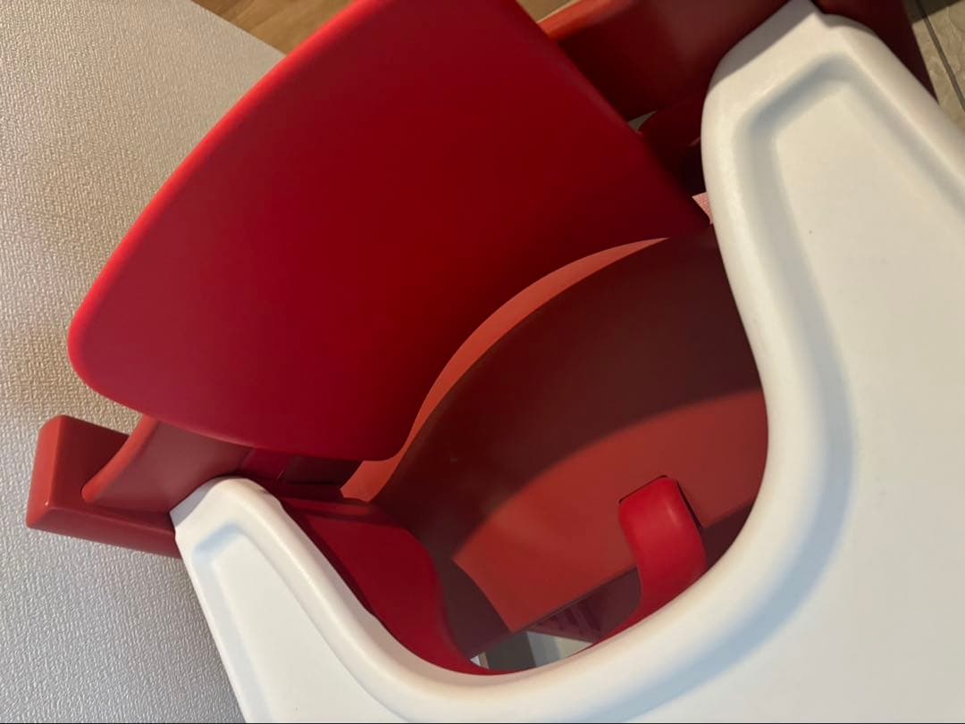 ストッケ　トリップトラップ　ベビーセット　テーブル付き