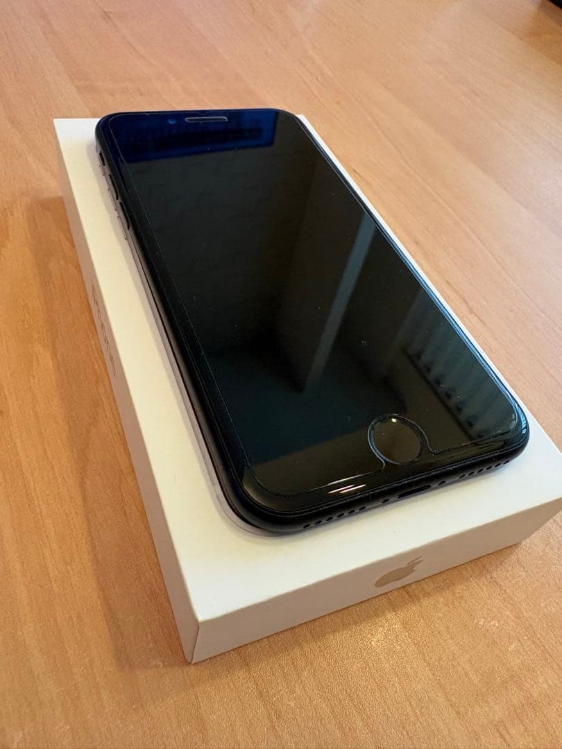 【美品】iPhone SE 第3世代 128GB 新品フィルム等付