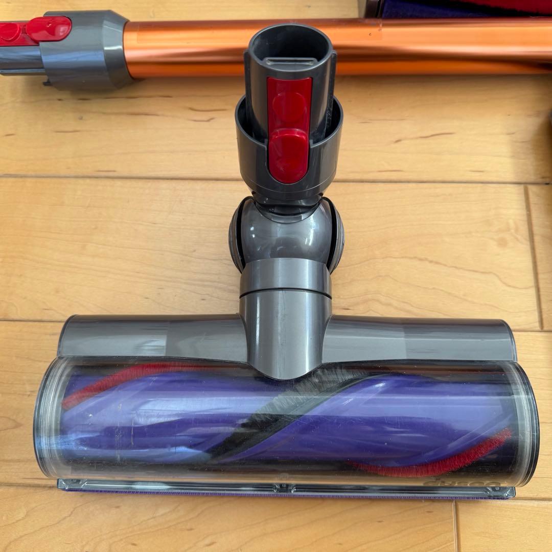 【完動品】Dyson cyclone V10 SV12