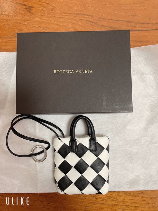 BOTTEGA VENETA／ボッテガ　ヴェネタキーリング付チャーム・小物入れ