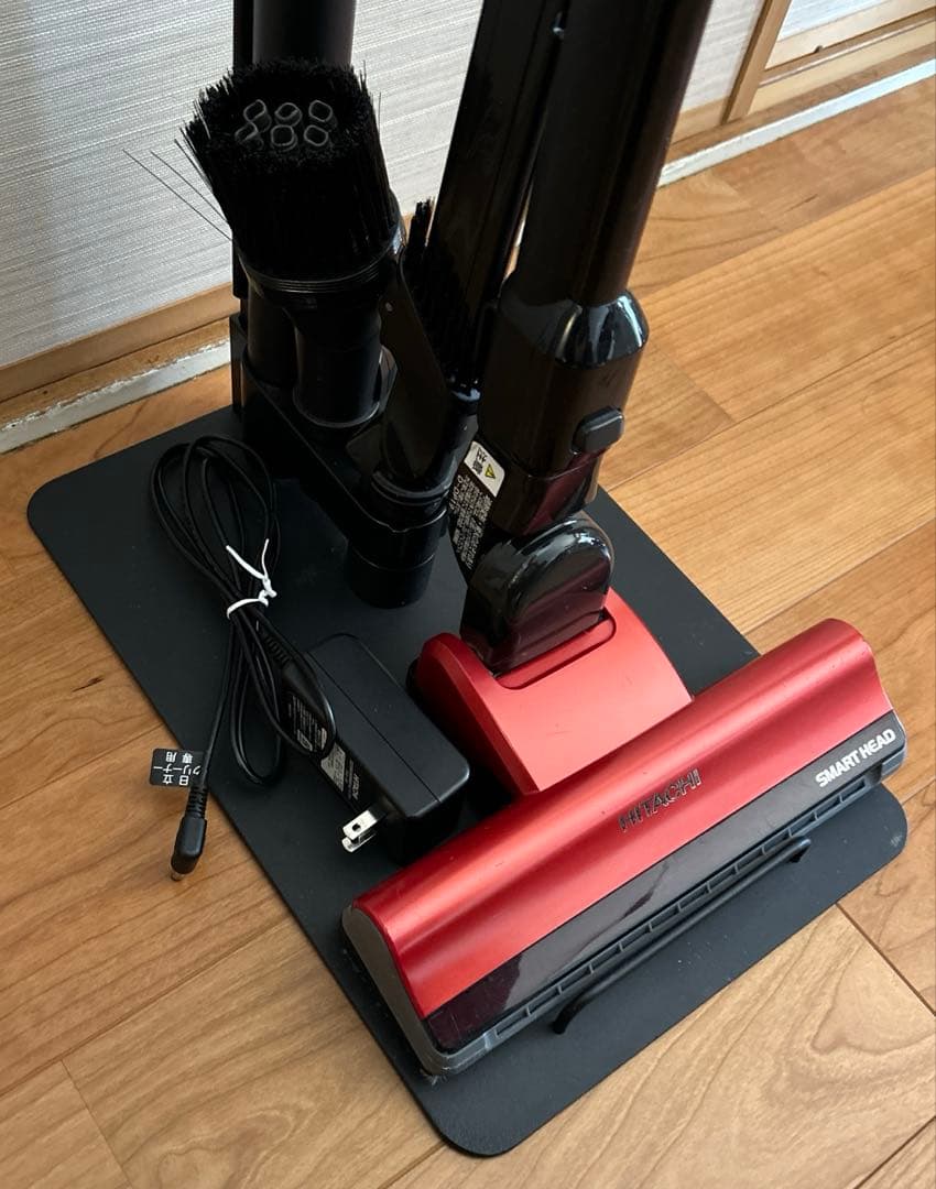 値下げ！日立コードレス掃除機PV-BHL2000J純正スタンド、アタッチメント付