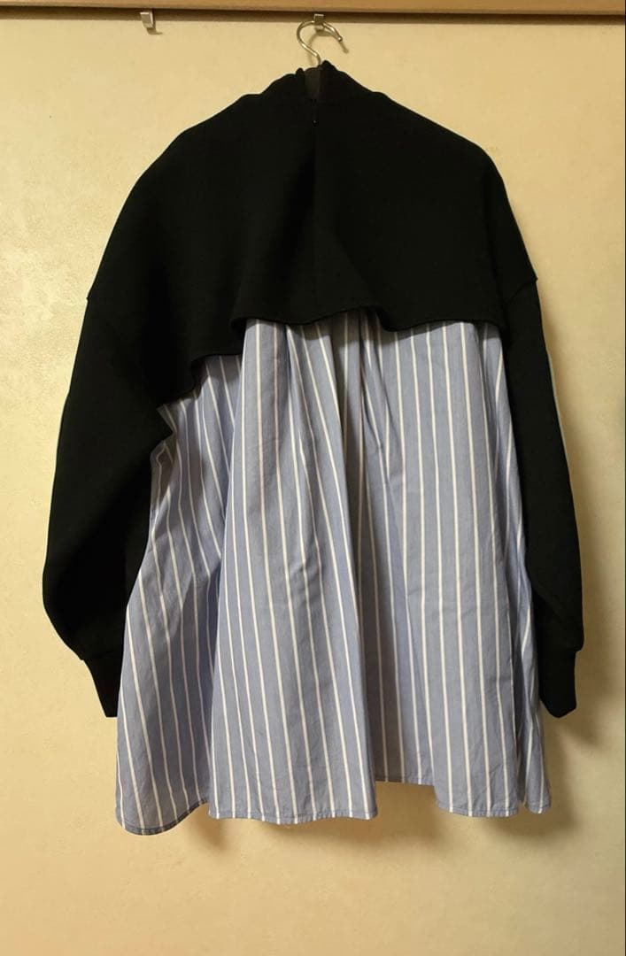 ナゴンスタンス　レイヤード黒スウェット