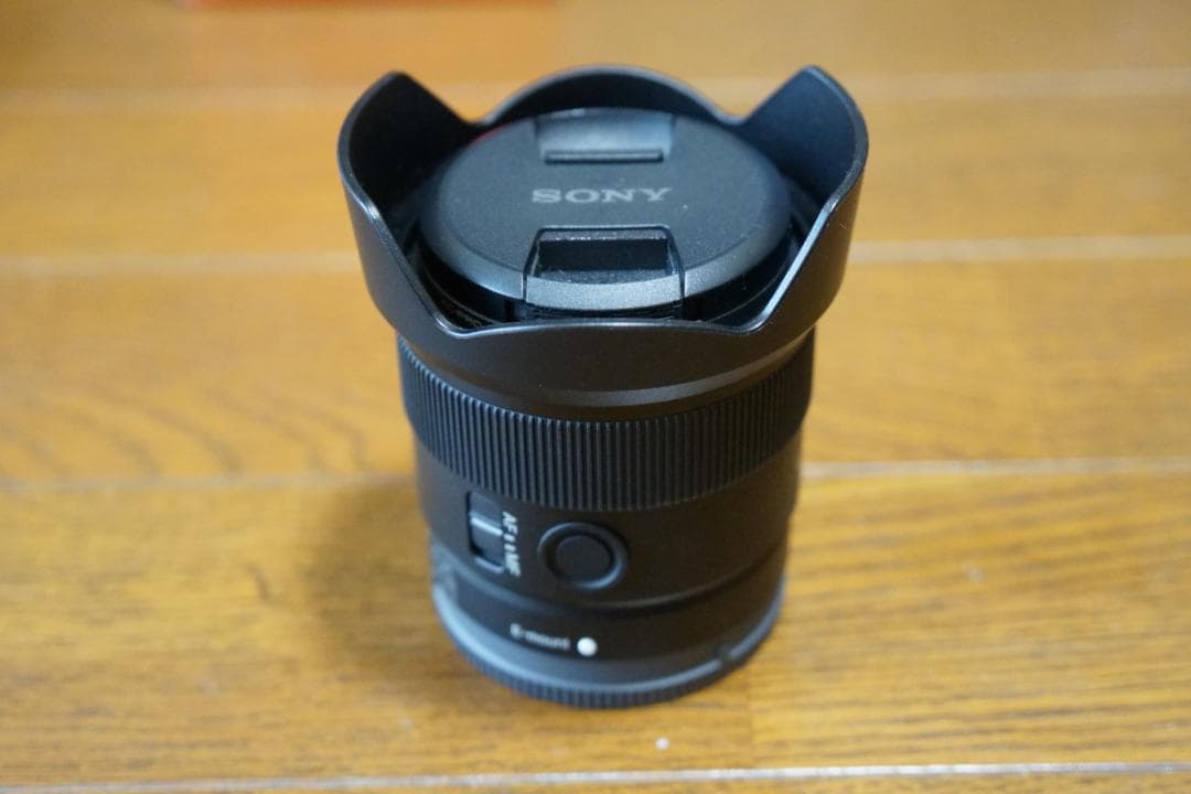 SONY E 11mm F1.8 単焦点レンズ [SEL11F18]