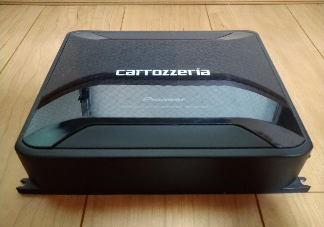 カロッツェリア　パワーアンプ　GM-D7400 Carrozzeria