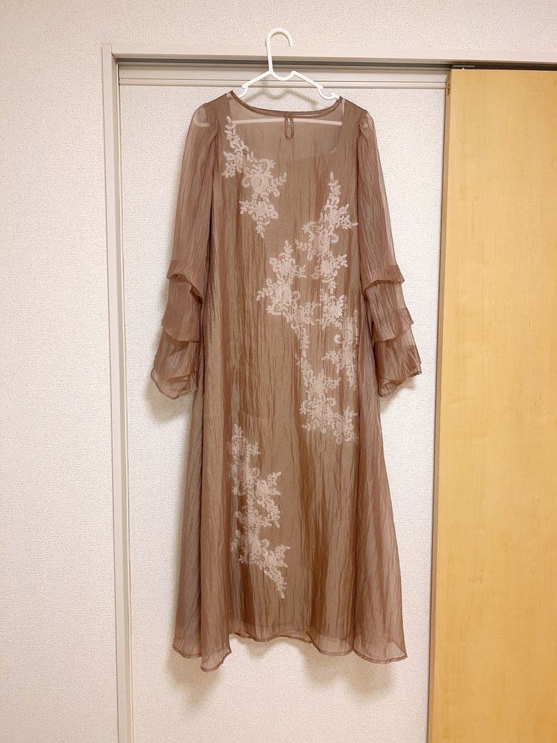 シアーAラインワンピースドレス　結婚式 花柄