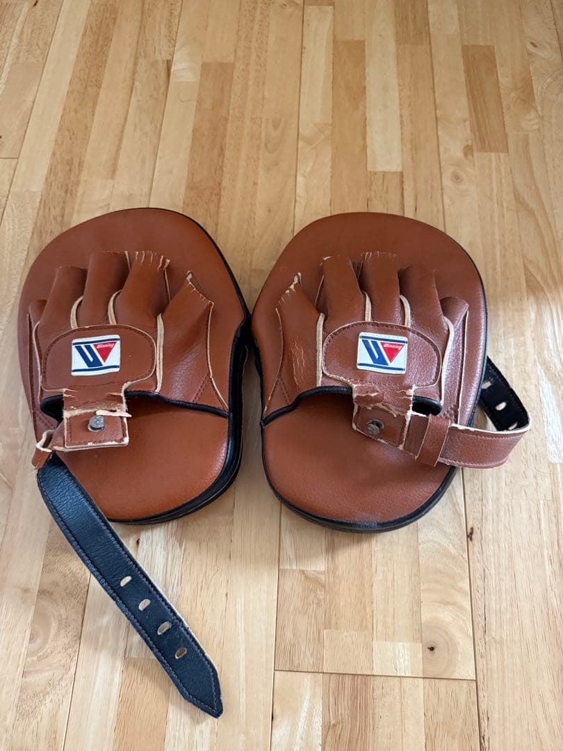 Winning パンチングミット ブラウン