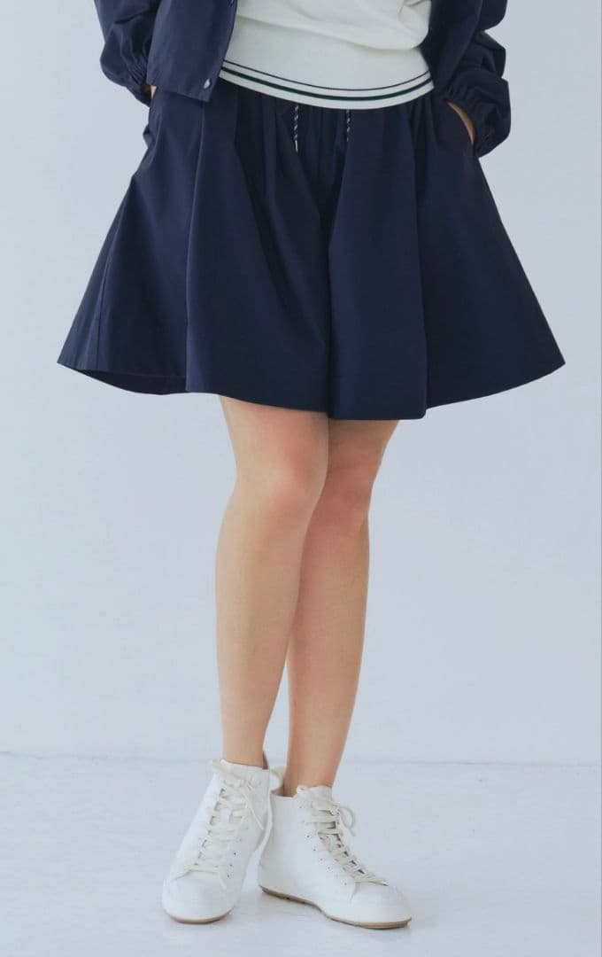 yori 撥水フェスショートパンツ　36　ネイビー