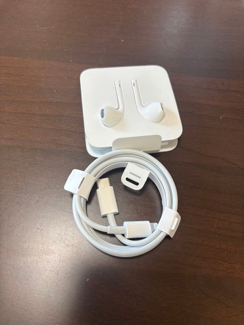 iPhone7 本体 SIMロック有り